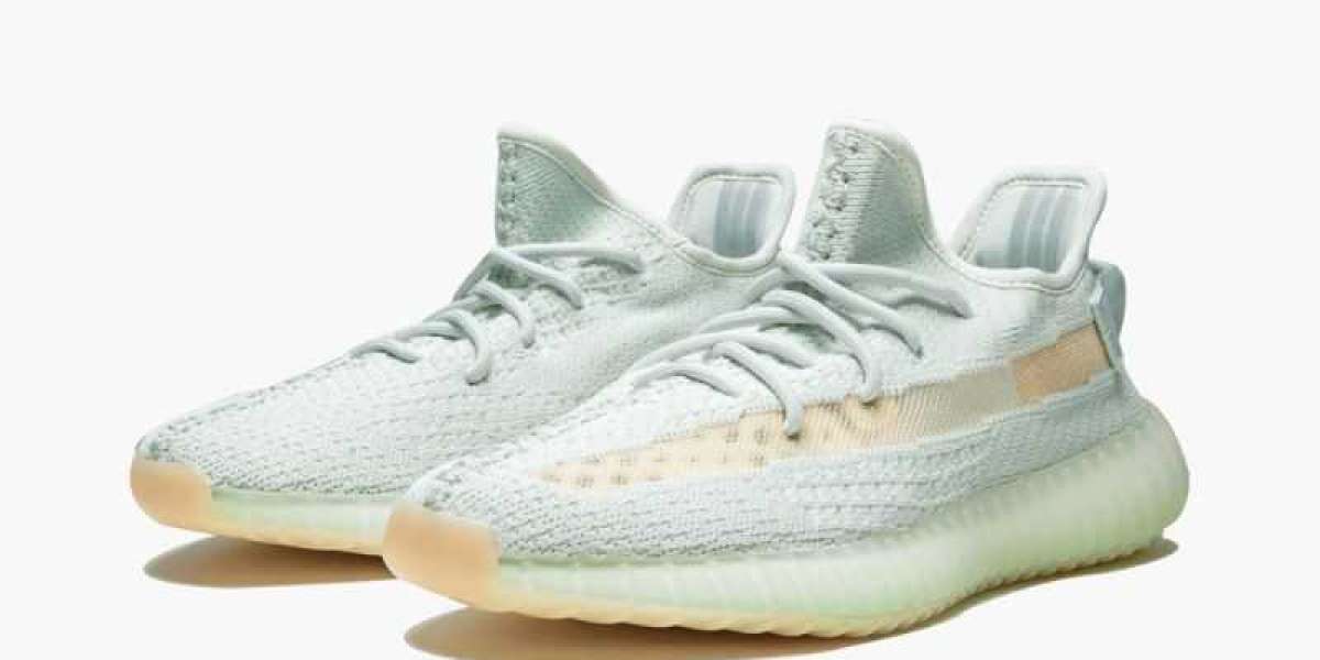 what was the value of yeezy 350 v2 on march 2022