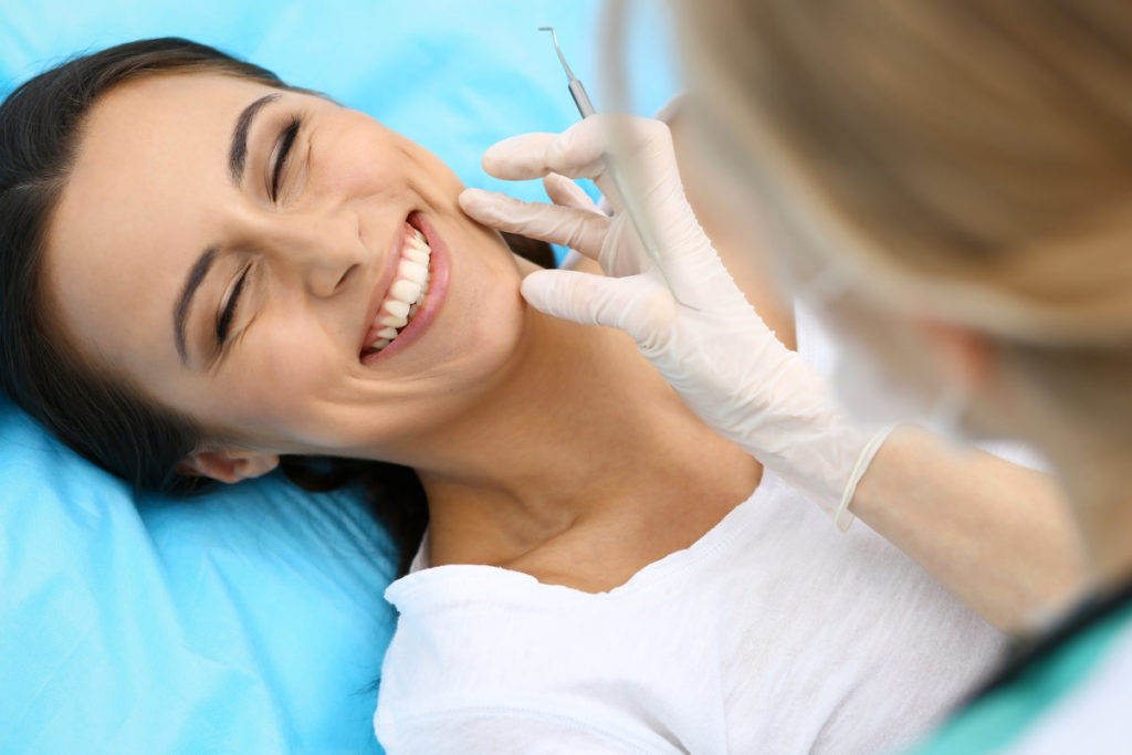 When To Approach A Holistic Dentist? ⋅ blogzone