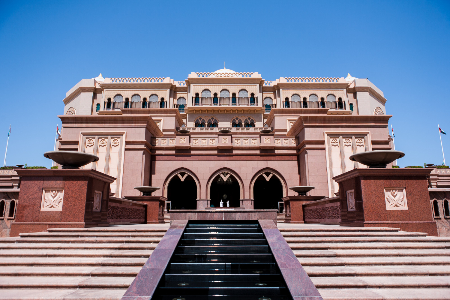 The Grand Legacy: Discovering the Best Heritage Hotels in Jaipur