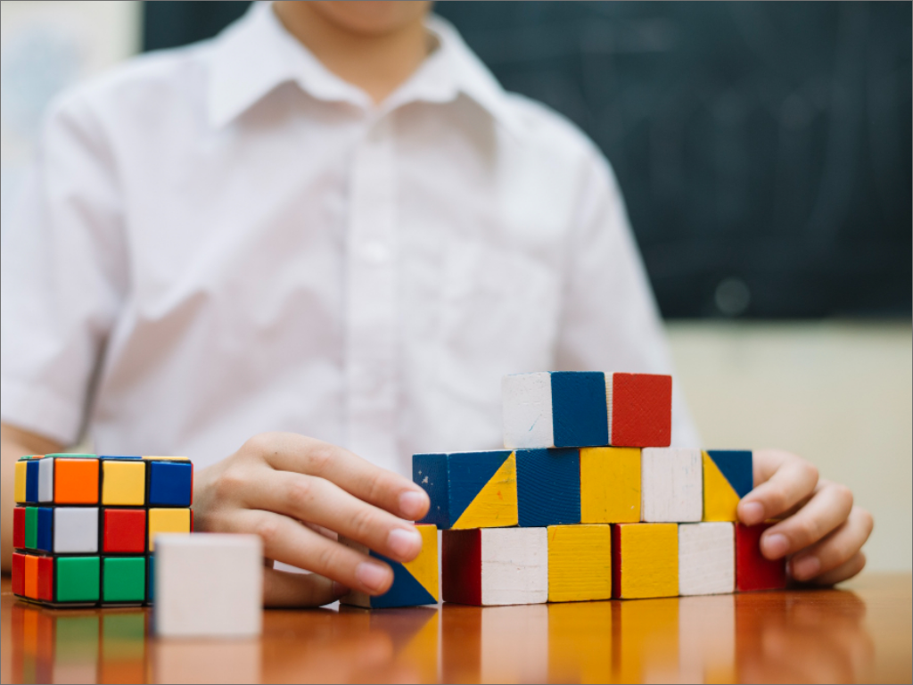 Best Rubik’s Cube Classes Online for Kids - Mathcruise