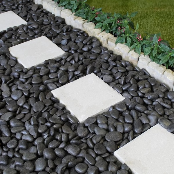 Significant Health Benefits Of Using Garden Pebbles For Your Home Garden