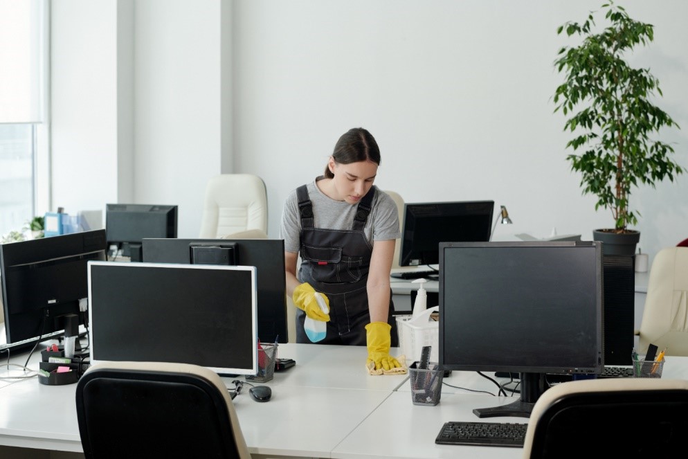 The Best Office Cleaning Checklist for a Spotless Workspace