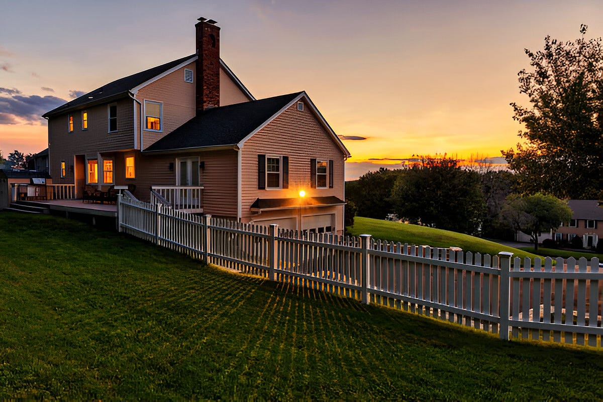 Why You Should Choose Local Fencing Contractors for Your Home