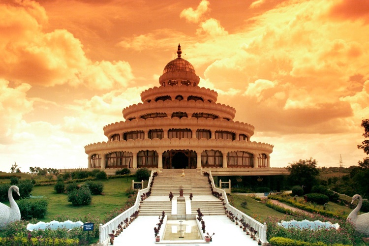 Exploring Meditation Centres in Delhi: A Path to Inner Peace and Well-Being | Zupyak