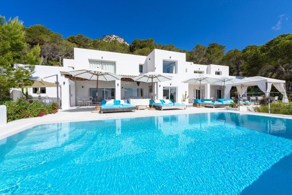 What Makes Ibiza Luxury Rentals the Ultimate Escape for Sophisticated Travelers? | by The Nightfall Group | May, 2025 | Medium