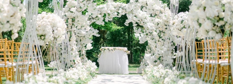 Blooming Wedding Decor Cover Image