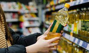 Premium Canola Fryer Oil Supplier – Vikmar Foods | Bulk Fryer Oil Supply