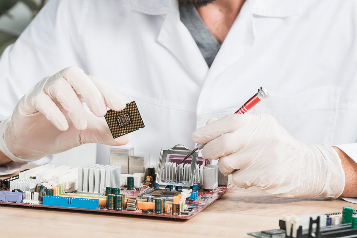 Electronics Contract Manufacturing: Powering Reliable Data Center UPS with Advanced BMS | by Starz Energies | Jul, 2025 | Medium